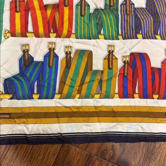 Hermes small silk handkerchief scarf - Picture 7 of 10